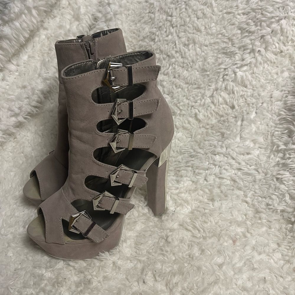 Beau +Ashe synthetic suede taupe ankle straps  heels silver tone accent SZ8